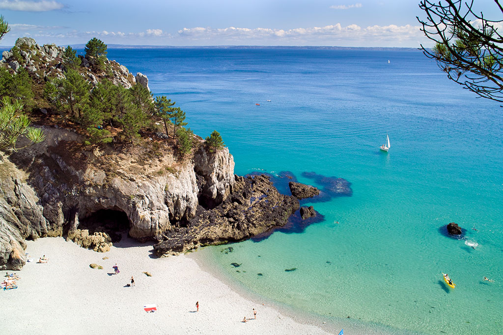 Top 3 des plages à visiter pour votre séjour camping à Crozon
