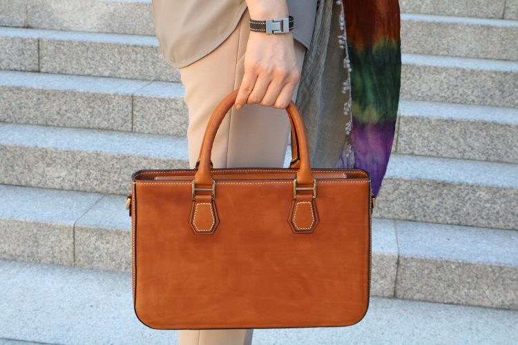 Choisir un sac à main en véritable cuir