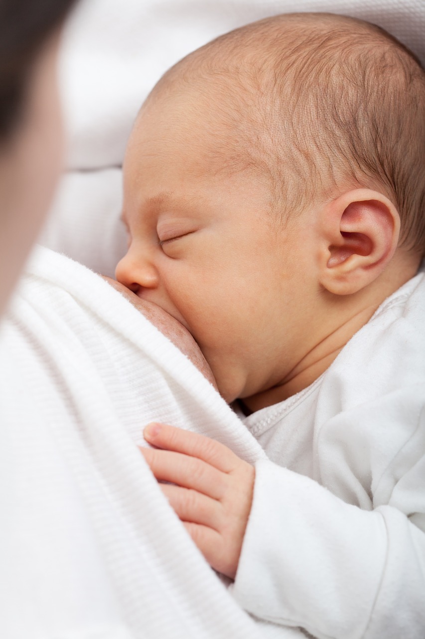 Collier d allaitement pour maman et bébé – Tous les types et avantages