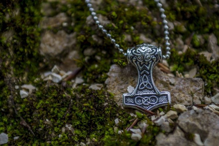 Les accessoires celtiques pour avoir un look authentique
