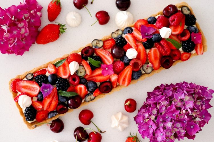 Recette de tarte végétalienne crue aux mûres