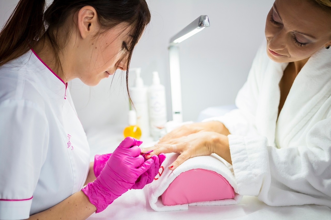 6 conseils pour renforcer des ongles fragiles