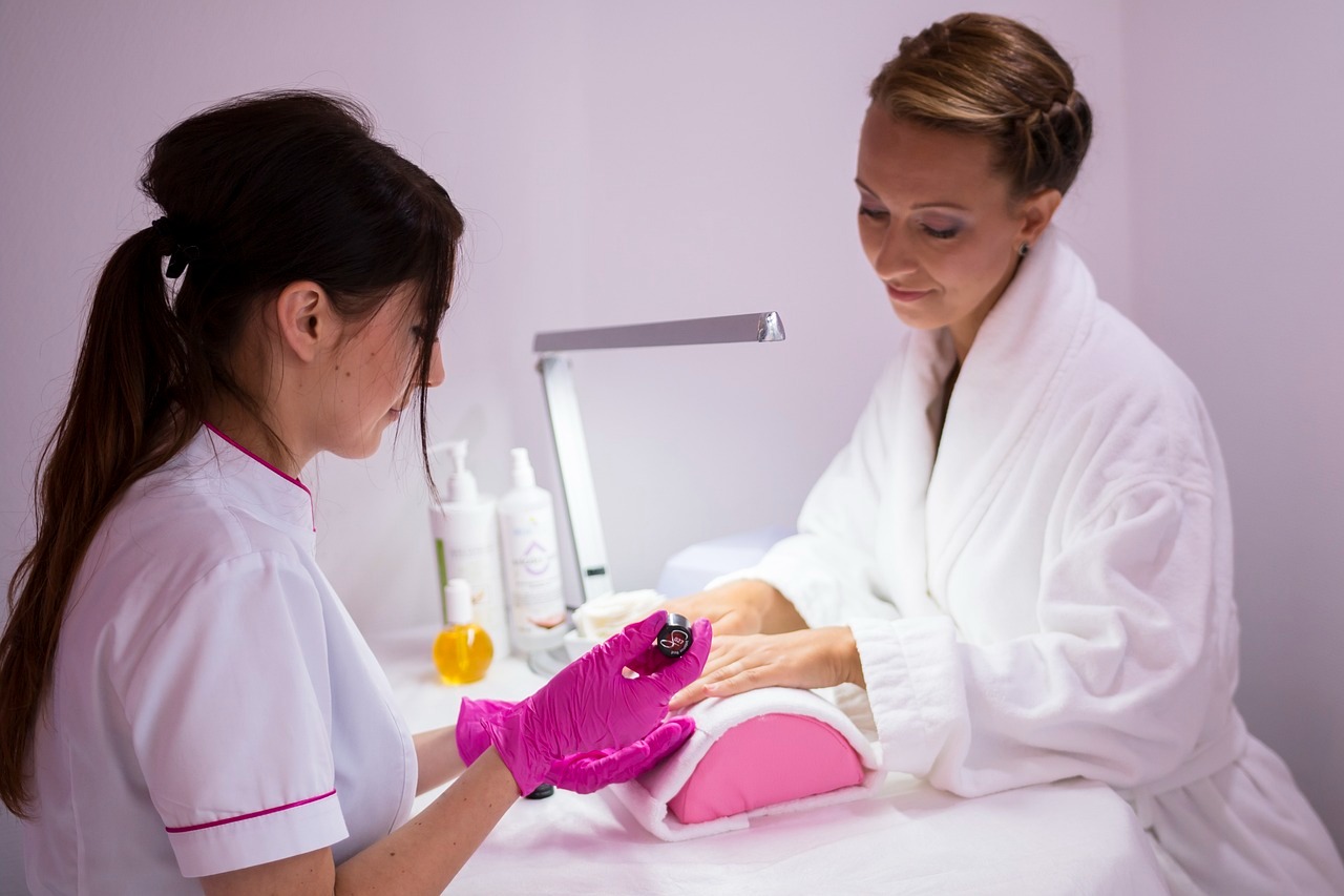 Ponceuse à ongles : utilité, choix des embouts…