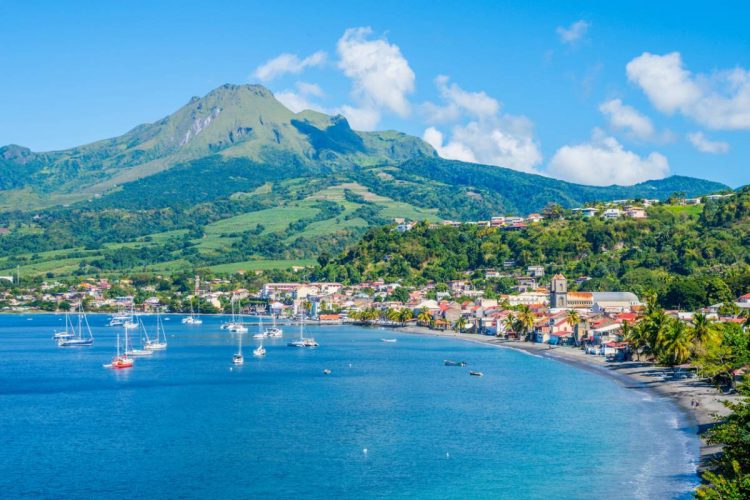 Voyage en Martinique : pourquoi opter pour la voiture de location ?