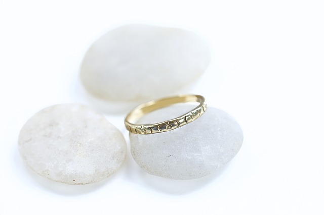 Pourquoi et quand offrir une belle bague pour femme ?