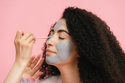 5 gommages au sucre pour une belle peau toute l’année