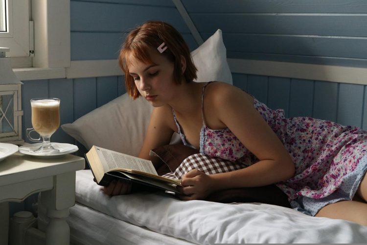 S’endormir plus vite : 10 astuces pour se sentir endormi