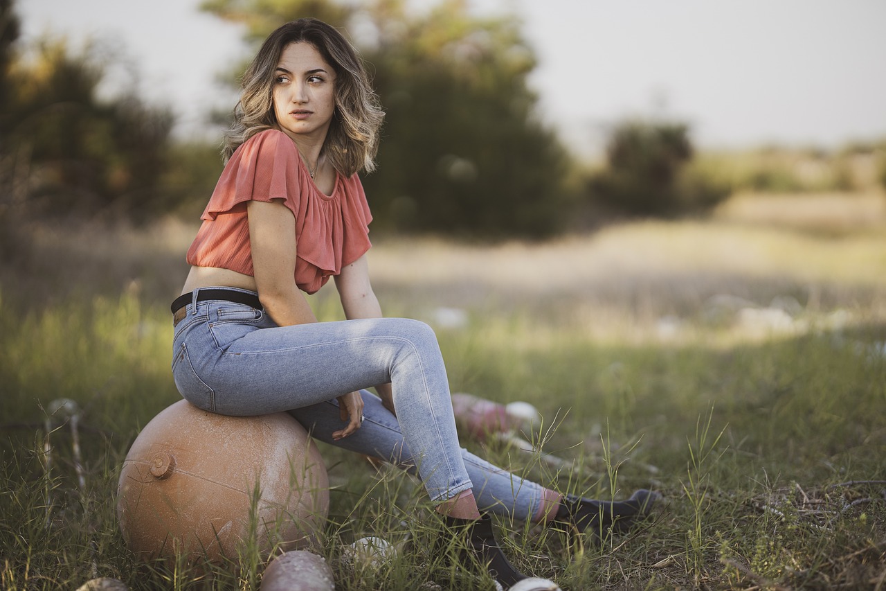 Trouvez votre style : sélection de jeans femmes à la mode