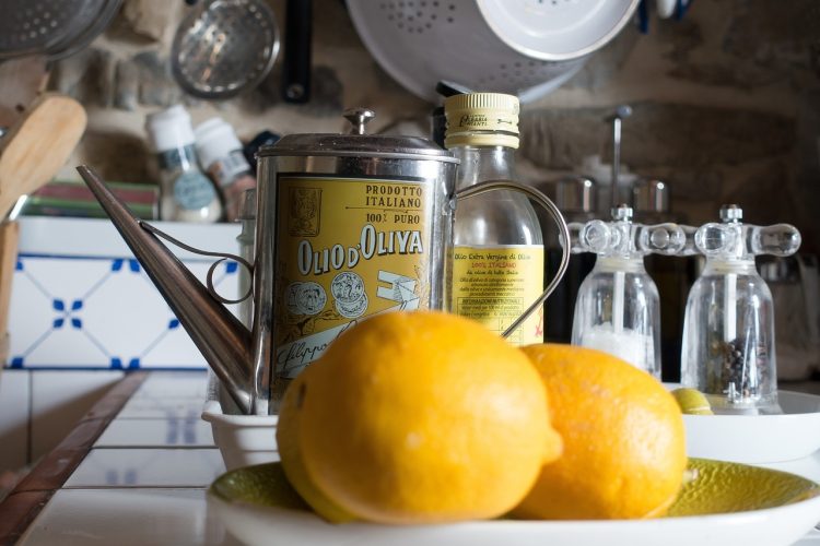 Huile d’olive et citron pour la peau : voici tous les avantages