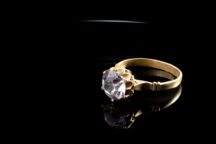 Bijoux en vogue: des conseils pour bien choisir votre bijou en or