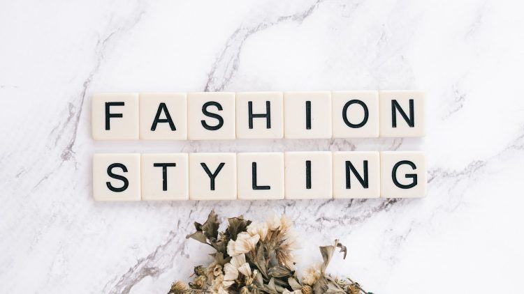 Comment créer un style original et professionnel quand on est ronde ?