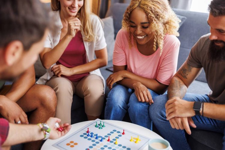 Jeux de société entre amis : où et comment organiser une soirée ?