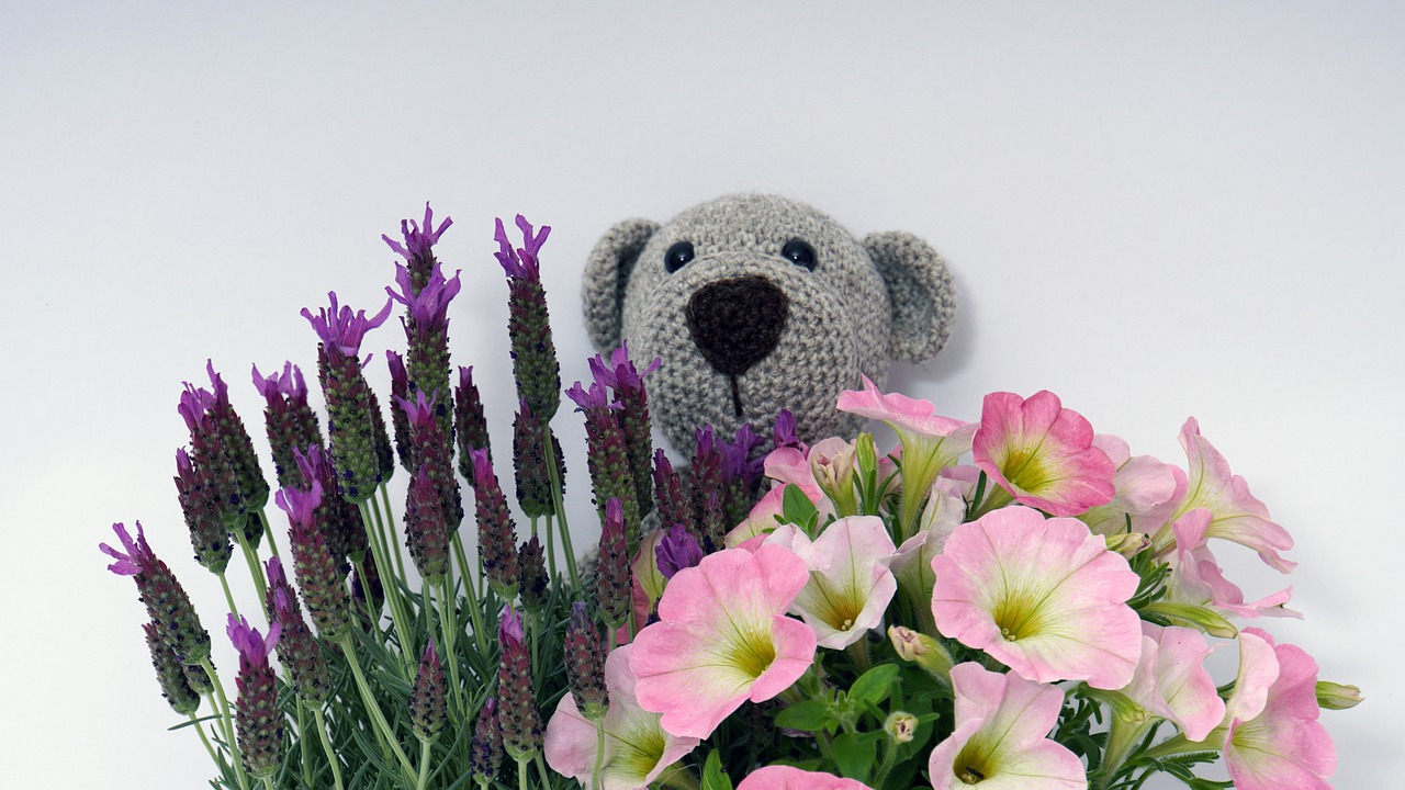 Naissance et féminité : l’héritage symbolique des fleurs de naissance