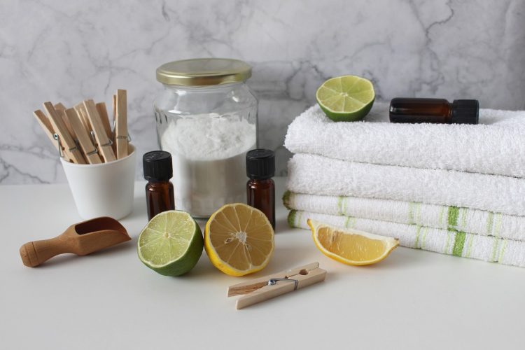 Détachant DIY : Solutions naturelles pour les taches de lessive tenaces