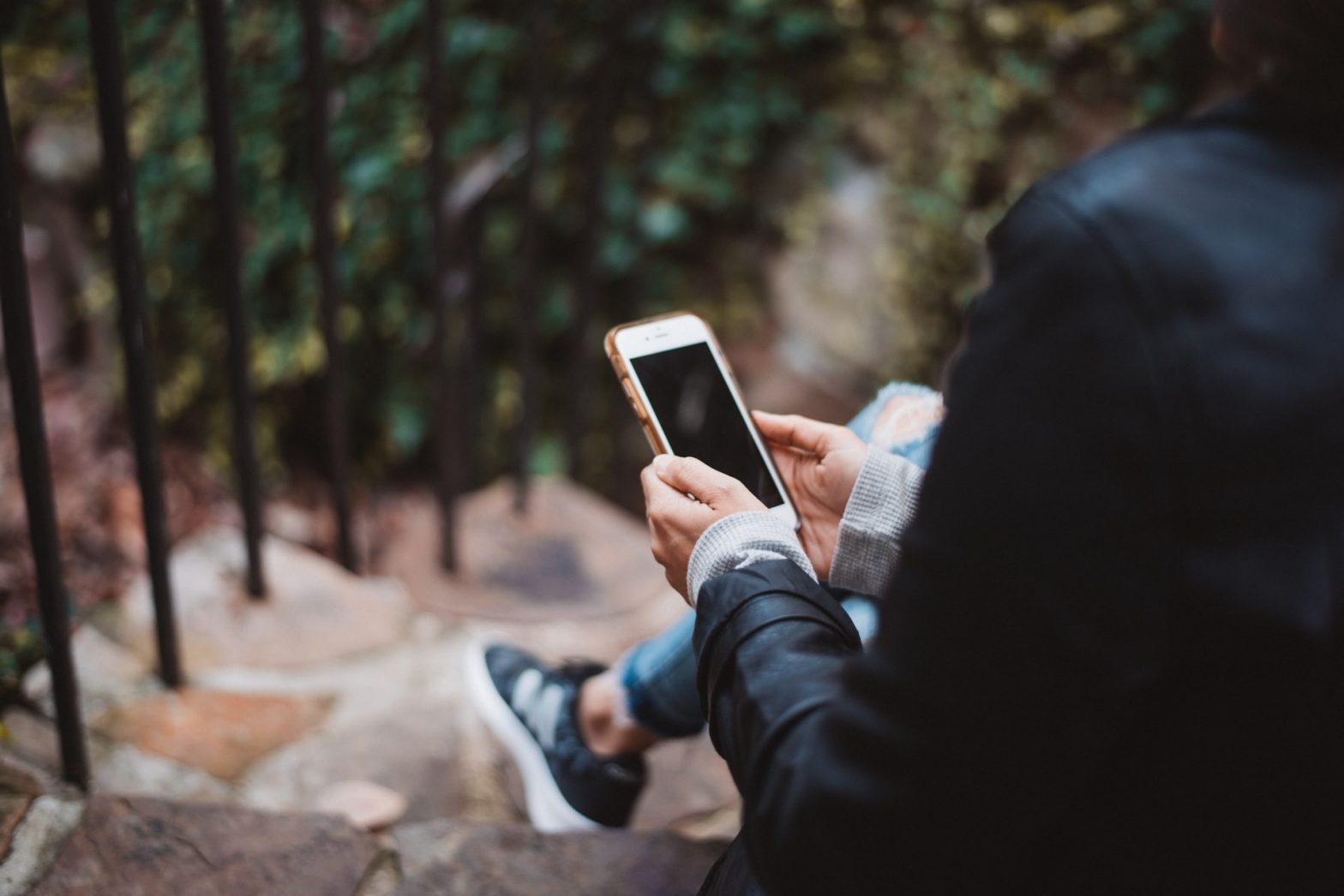 8 choses qui vous passent par la tête lorsque vous êtes accro à votre téléphone