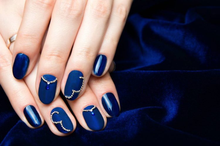 3 façons faciles de décorer vos ongles