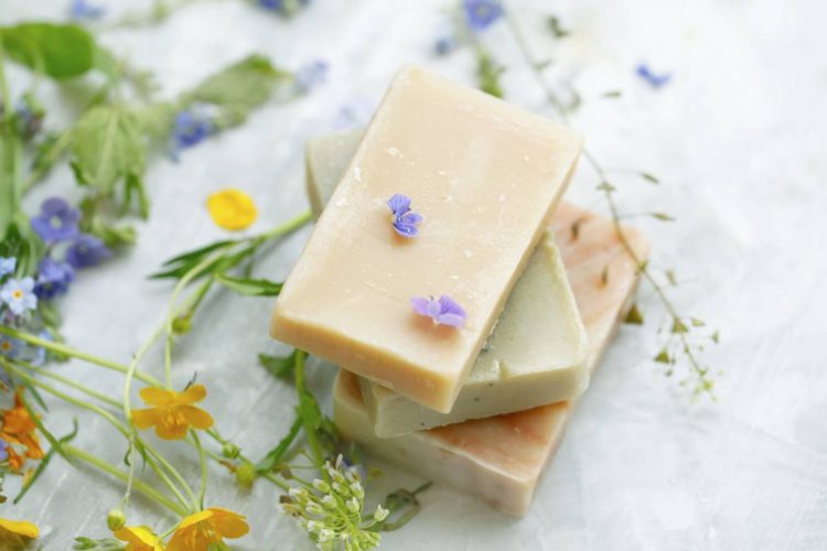 Choisissez dès maintenant des savons artisanaux à base de karité !