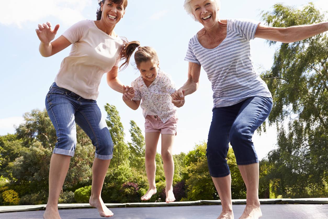 trampoline pour enfants et parents
