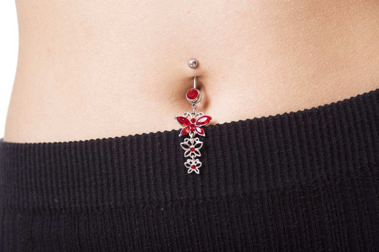 piercing bijou nombril