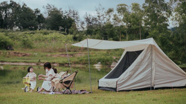 Camping_en_famille_:_comment_rendre_l’expérience_agréable_pour_tous